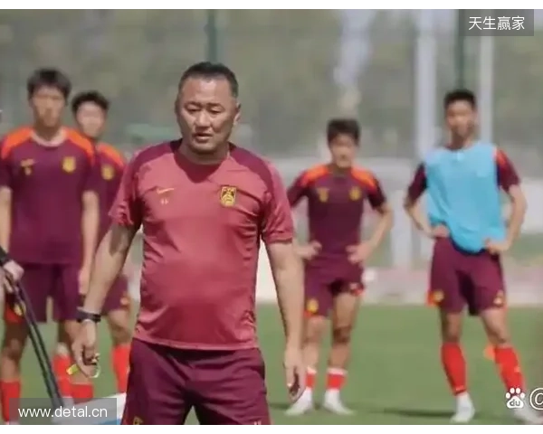 苗原谈中足联升降级附加赛:生死之战中甲球队不能用外援,挺离谱