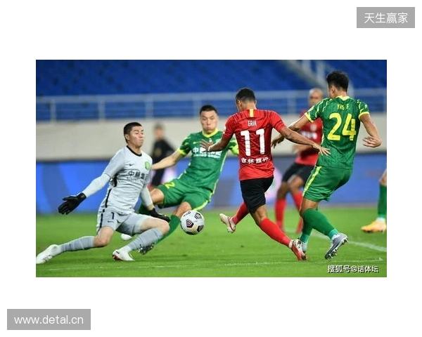 半场-国安0-0蓉城 王子铭包抄踢空失空门 韦世豪报复性铲球染黄